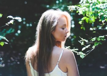 New campaign wants you to raise funds for abuse victims by ditching the razor